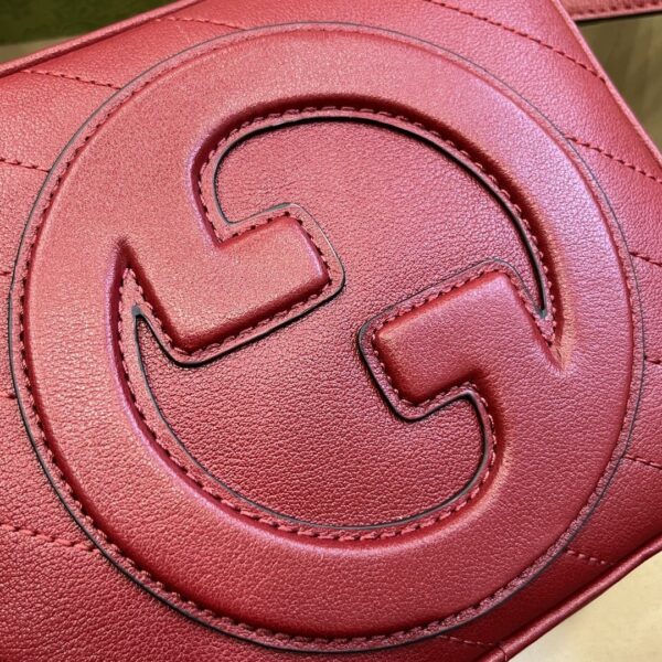 Gucci Blondie top handle bag