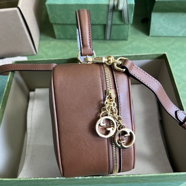 Gucci Blondie top handle bag