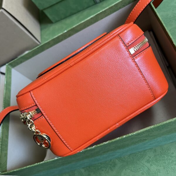 Gucci Blondie top handle bag