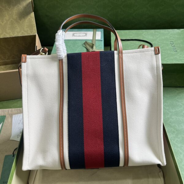 Gucci MEDIUM INTERLOCKING G TOTE BAG