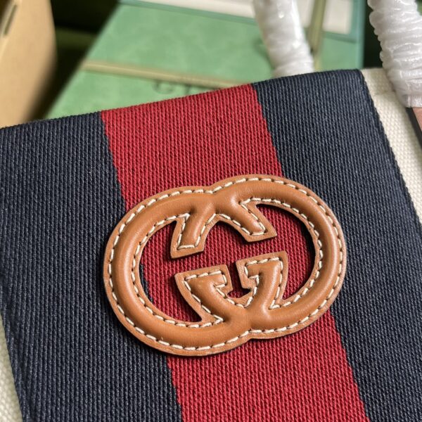 Gucci MEDIUM INTERLOCKING G TOTE BAG