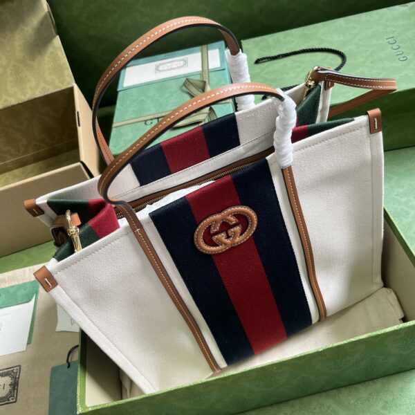 Gucci MEDIUM INTERLOCKING G TOTE BAG