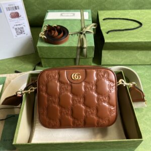 Gucci GG MATELASSÉ SMALL BAG