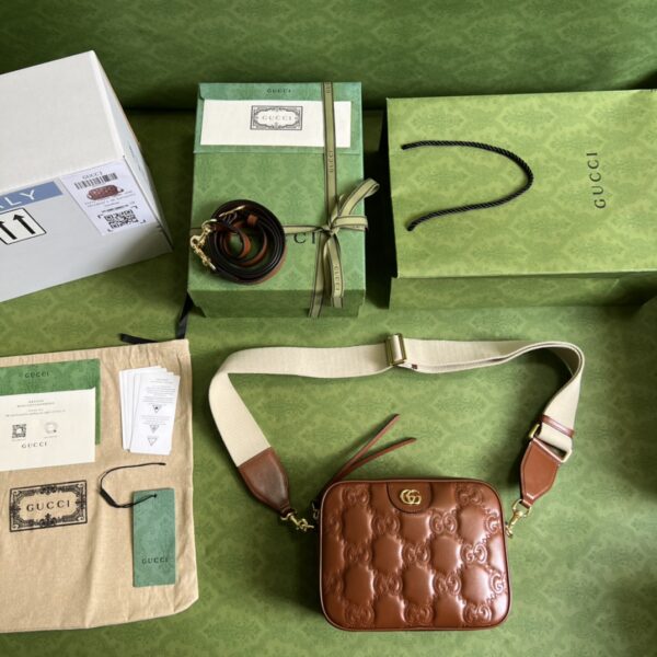 Gucci GG MATELASSÉ SMALL BAG