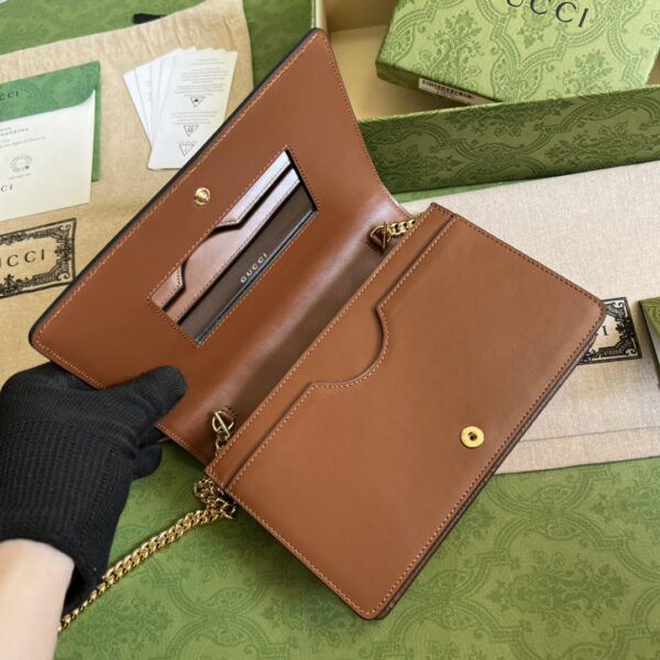 Gucci GG MATELASSÉ CHAIN WALLET