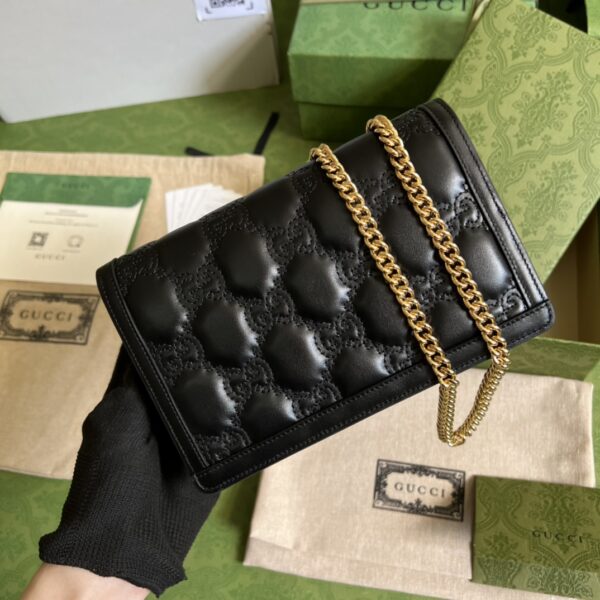Gucci GG MATELASSÉ CHAIN WALLET