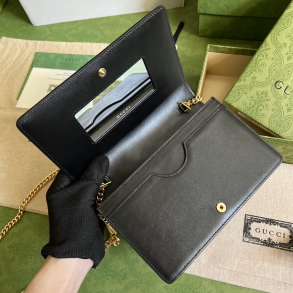 Gucci GG MATELASSÉ CHAIN WALLET
