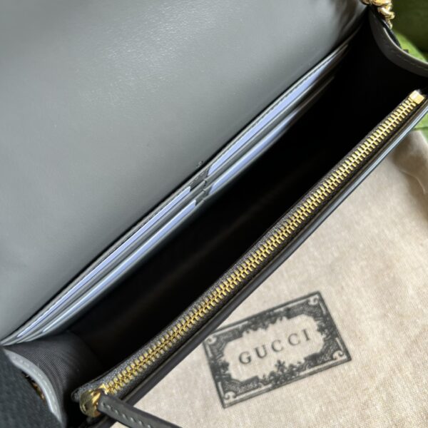 Gucci GG MATELASSÉ CHAIN WALLET