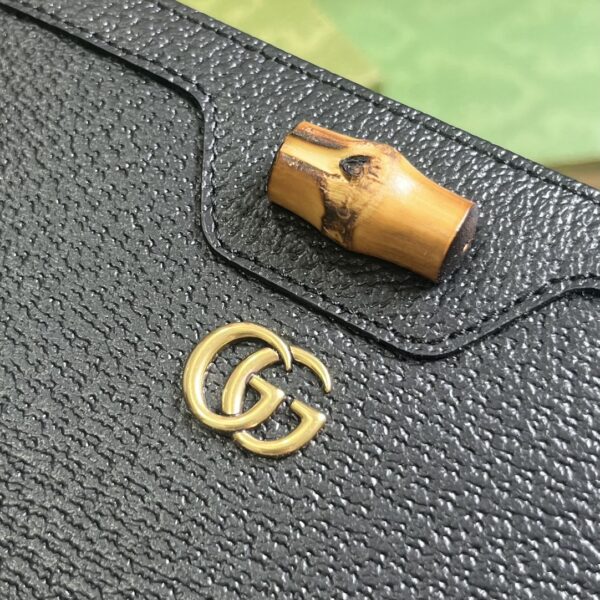 Gucci Diana Wallet