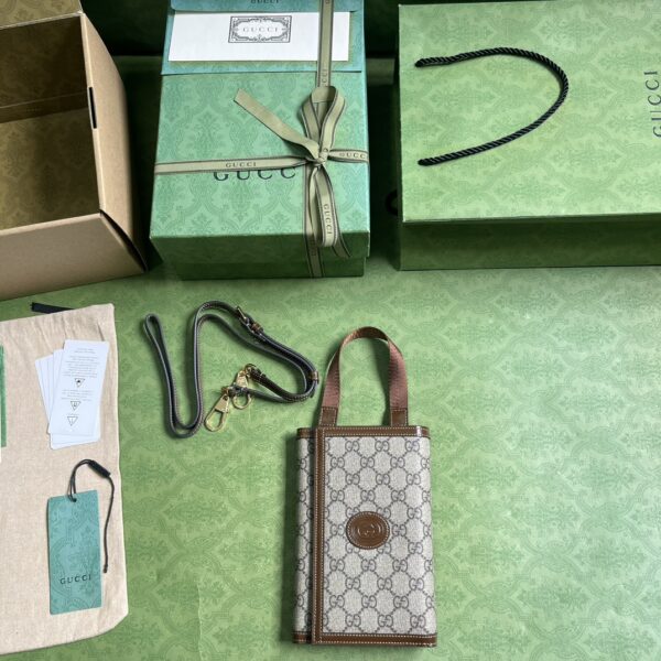 Gucci GG TOP HANDLE WALLET