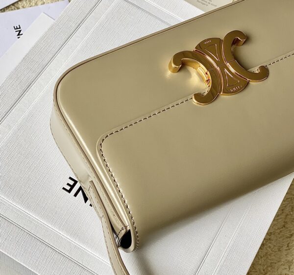 CELINE TRIOMPHE SHOULDER BAG
