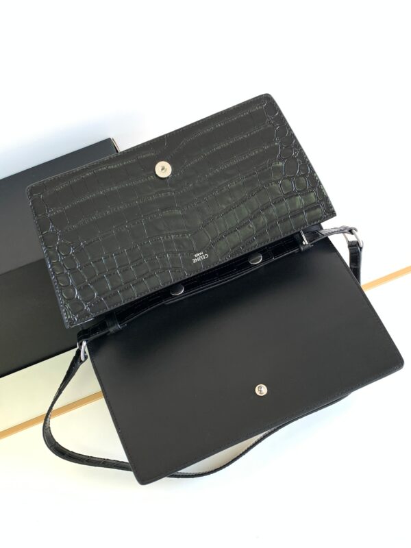 CELINE TRAPEZE TRIOMPHE BAG