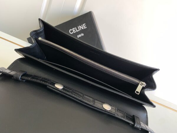 CELINE TRAPEZE TRIOMPHE BAG