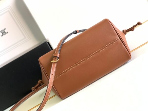 CELINE SMALL CABAS DRAWSTRING CUIR TRIOMPHE