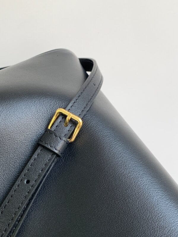CELINE SMALL CABAS DRAWSTRING CUIR TRIOMPHE