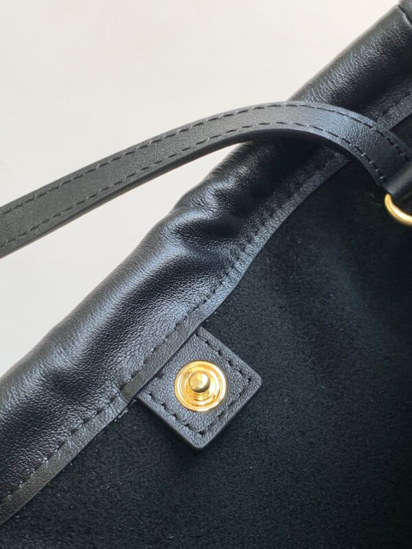 CELINE SMALL CABAS DRAWSTRING CUIR TRIOMPHE