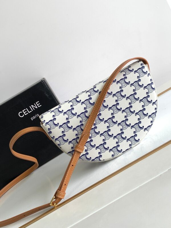 CELINE BESACE CUIR TRIOMPHE