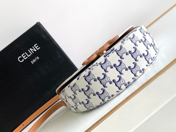 CELINE BESACE CUIR TRIOMPHE