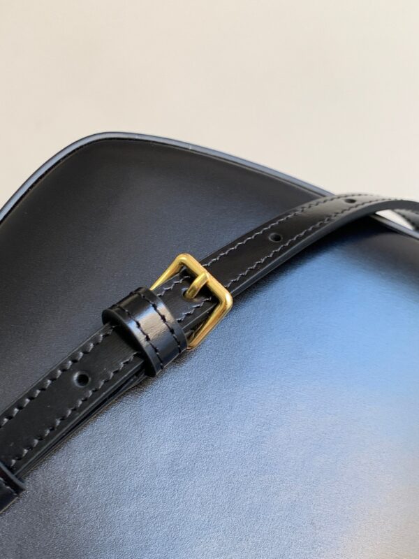MEDIUM CELINE CROQUE BAG