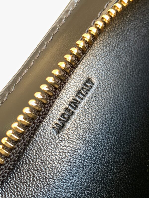 MEDIUM CELINE CROQUE BAG