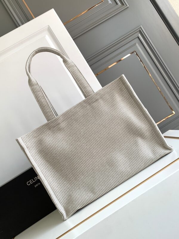 CELINE LARGE CABAS THAIS