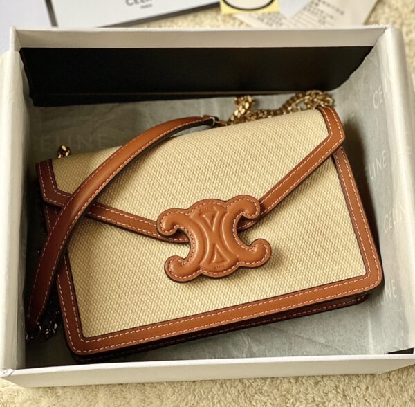 CELINE WALLET ON CHAIN TRIOMPHE