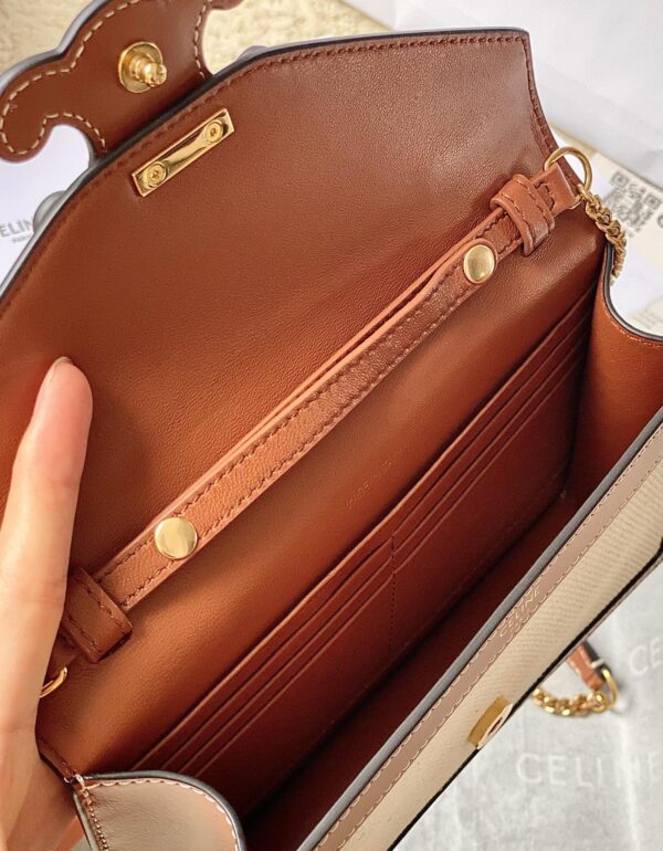 CELINE WALLET ON CHAIN TRIOMPHE