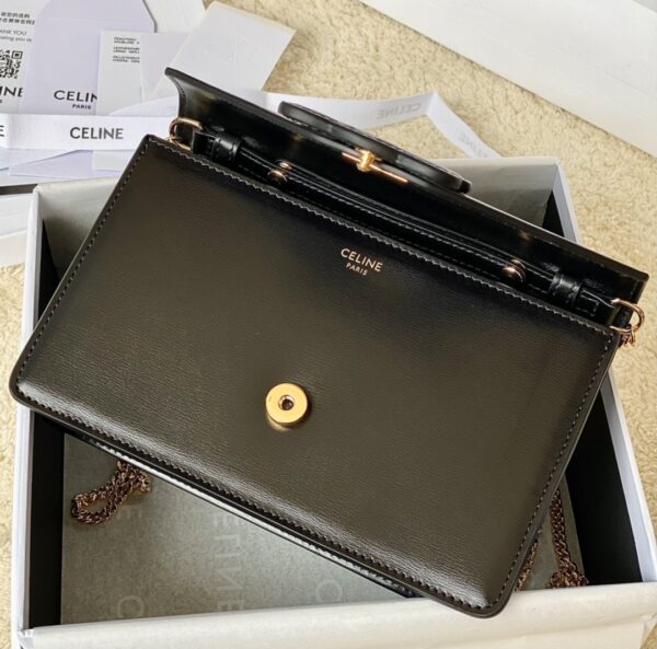 CELINE WALLET ON CHAIN TRIOMPHE