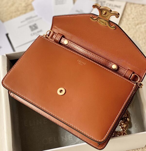 CELINE WALLET ON CHAIN TRIOMPHE