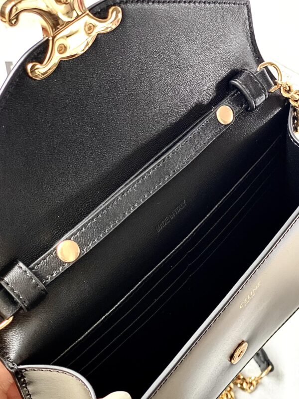CELINE WALLET ON CHAIN TRIOMPHE