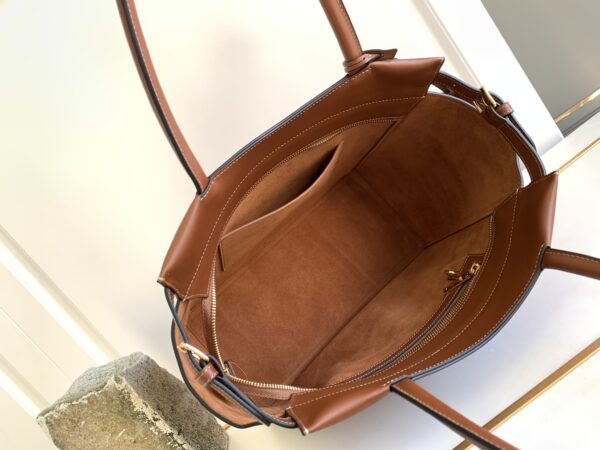 Celine Bourgeois Shopper