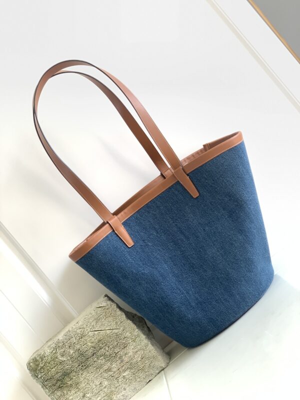 CELINE LARGE COUFFIN