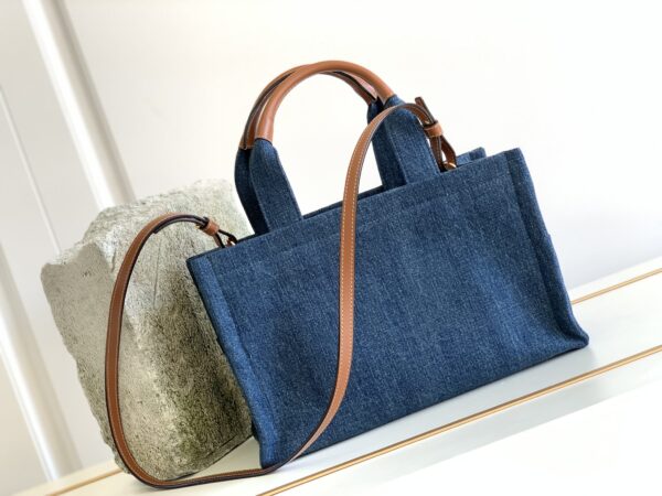 CELINE SMALL CABAS THAIS