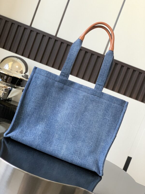 CELINE LARGE CABAS THAIS
