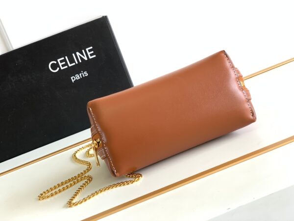 CELINE CLUTCH ON CHAIN CUIR TRIOMPHE