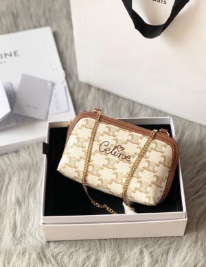 CELINE CLUTCH WITH CHAIN