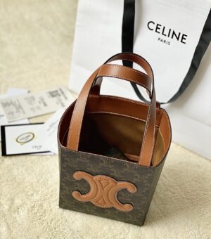 Celine Cuir Triomphe Cube Bag