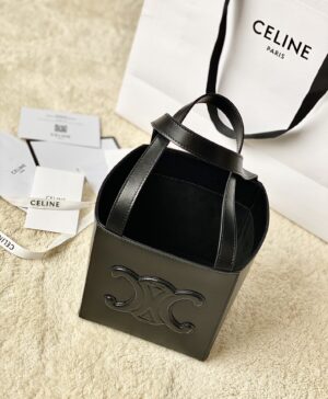Celine Cuir Triomphe Cube Bag