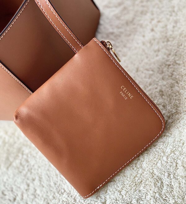 Celine Cuir Triomphe Cube Bag