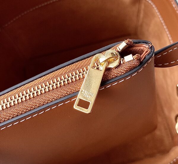 Celine Cuir Triomphe Cube Bag