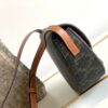 CELINE BESACE CUIR TRIOMPHE