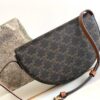 CELINE BESACE CUIR TRIOMPHE