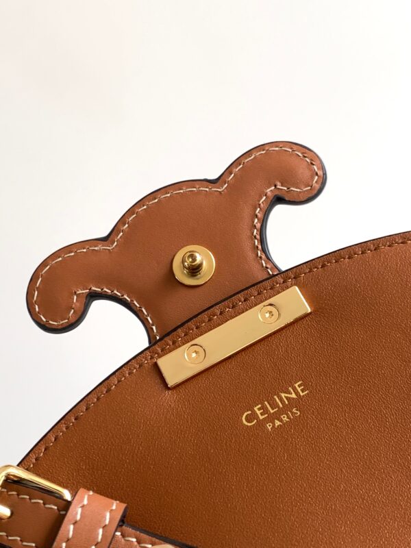CELINE BESACE CUIR TRIOMPHE