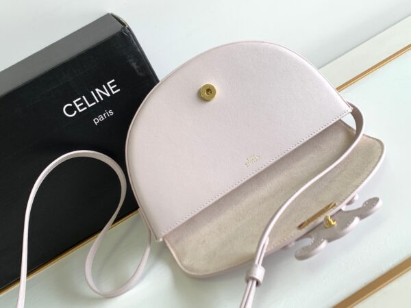 CELINE BESACE CUIR TRIOMPHE
