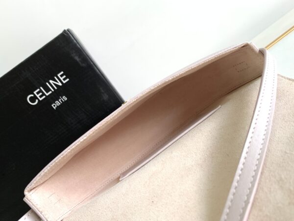 CELINE BESACE CUIR TRIOMPHE