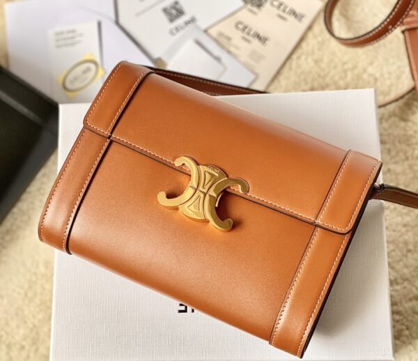 CELINE TRIOMPHE STRAP BAG