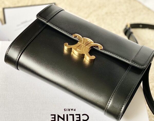 CELINE TRIOMPHE STRAP BAG