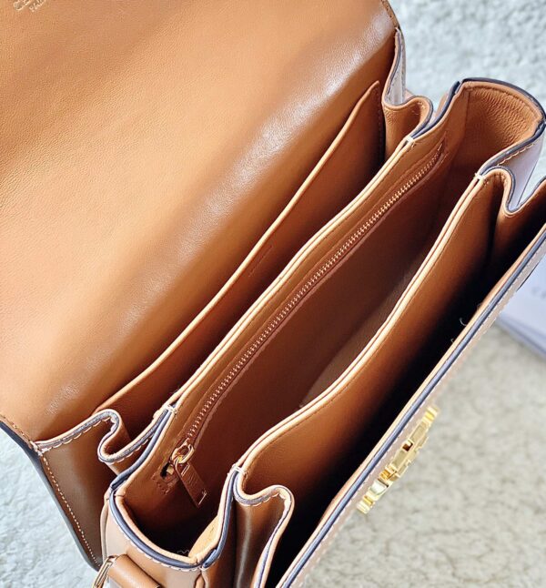 CELINE CLASSIQUE TRIOMPHE BAG