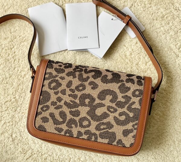 CELINE CLASSIQUE TRIOMPHE BAG