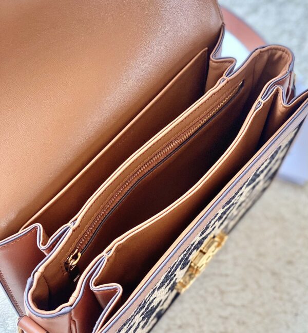 CELINE CLASSIQUE TRIOMPHE BAG